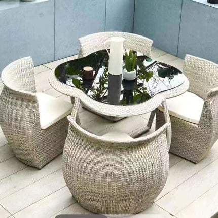 4-Seater Rattan Garden Dining Set – Space-Saving Design