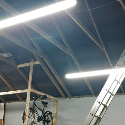 5 FT Foot LED Double, Batten light Waterproof IP65 60w 6000 lumen 150c5 ft foot double LED, batten lights flourescent industrial 
 
Upgrade your warehouse or industrial space with our powerful 5ft LED Batten Light, delivering an impres