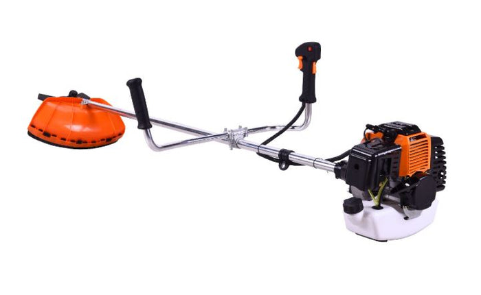 Petrol strimmer 2 in 1 brush cutter 52cc Petrol strimmer 2 in 1 brush cutter 52cc
 
PETROL STRIMMER &amp; BRUSH CUTTER 52CC
Power: 1400w
No Load Speed: 6500min
Fuel tank 1100ml


1pc 40z blade
1pc trimmer 